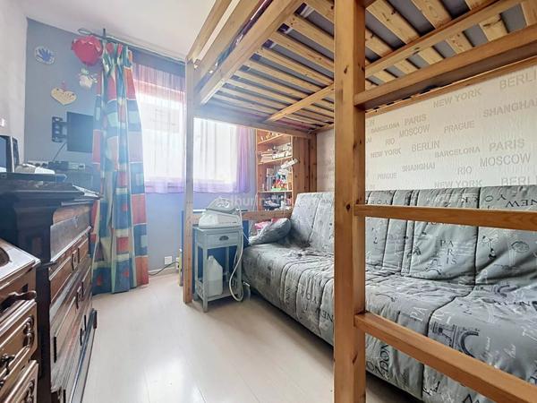 Vente                                                      Maison
                        
                     5 pièces                                         à Reims