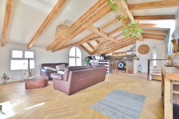 AJACCIO Centre Ville - Charmant T3 rénové en dernier étage Ajaccio (20000)