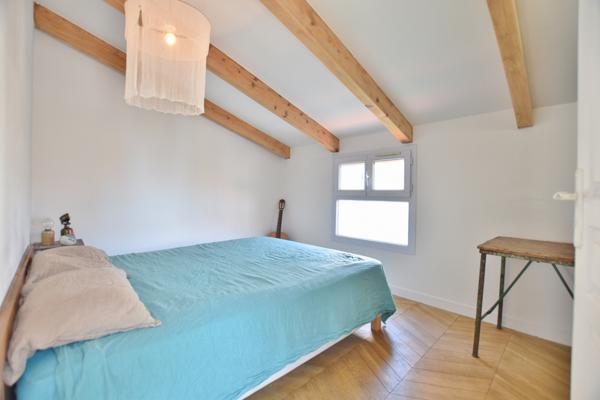 AJACCIO Centre Ville - Charmant T3 rénové en dernier étage Ajaccio (20000)