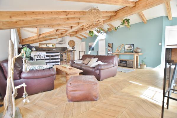 AJACCIO Centre Ville - Charmant T3 rénové en dernier étage Ajaccio (20000)