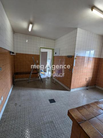 Immeuble à CARMAUX, 81400 - 360m²