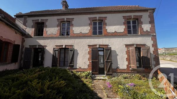 Maison à vendre  5 pièces - 160 m 2   SEZANNE  - 51