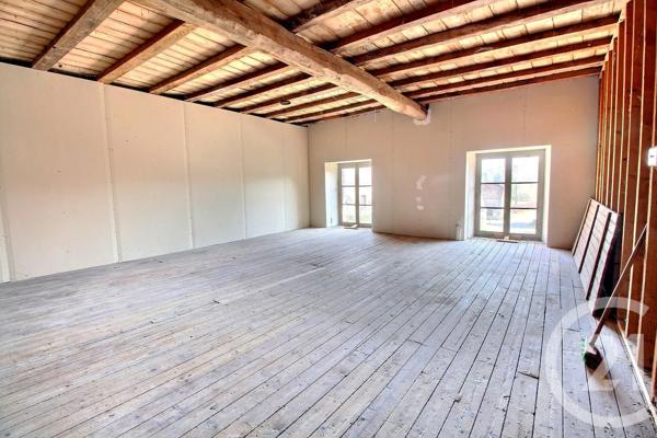 Maison à vendre  5 pièces - 160 m 2   SEZANNE  - 51