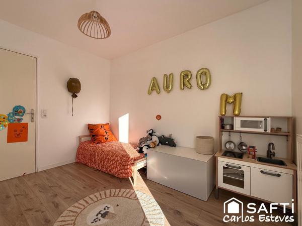 Appartement quatre pièces dans quartier récent