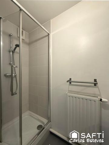 Appartement quatre pièces dans quartier récent