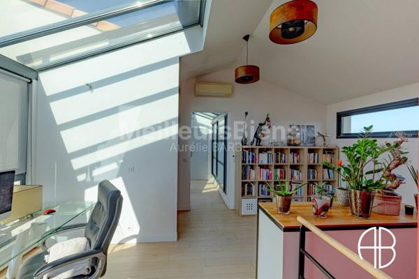 Maison d'architecte de type T5 avec piscine et pool-house, le tout sur un terrain de 3700 m2