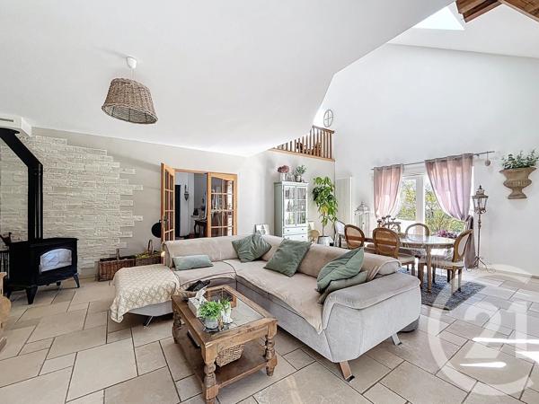 Maison à vendre  7 pièces - 215 m 2   BERTRANGE  - 57