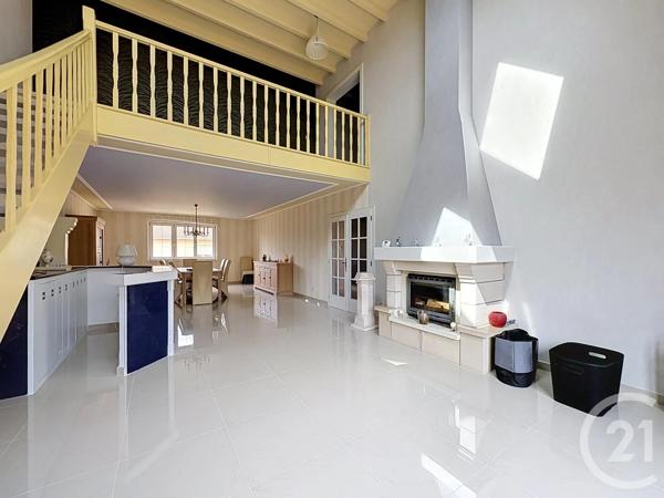 Maison à vendre  7 pièces - 215 m 2   BERTRANGE  - 57