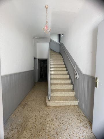 Carcès (83570) CARCES. INVESTISSEMENT/ RENTABILITE LOCATIVE / HABITATION PRINCIPALE Grande Maison de village sans mitoyenneté