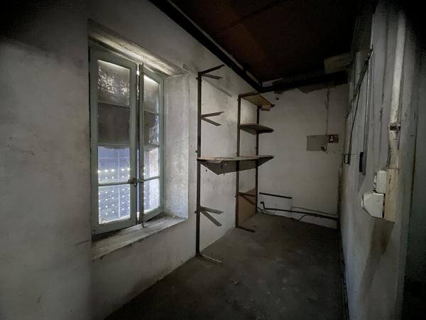 Carcès (83570) CARCES. INVESTISSEMENT/ RENTABILITE LOCATIVE / HABITATION PRINCIPALE Grande Maison de village sans mitoyenneté