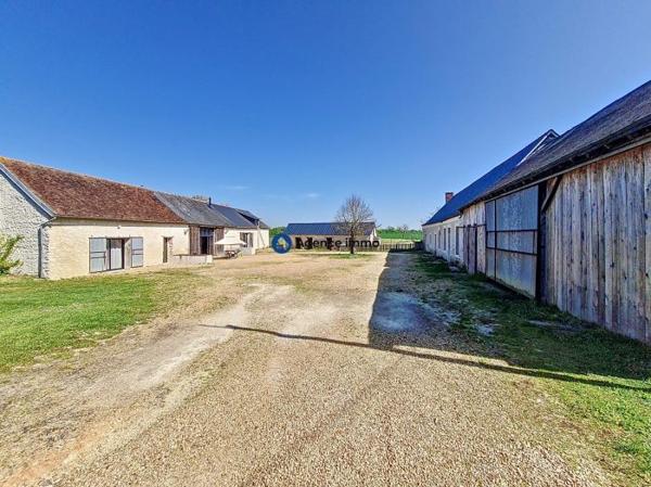 À vendre - Maison individuelle, 5 pièces située à Noyant-Villages (49490)