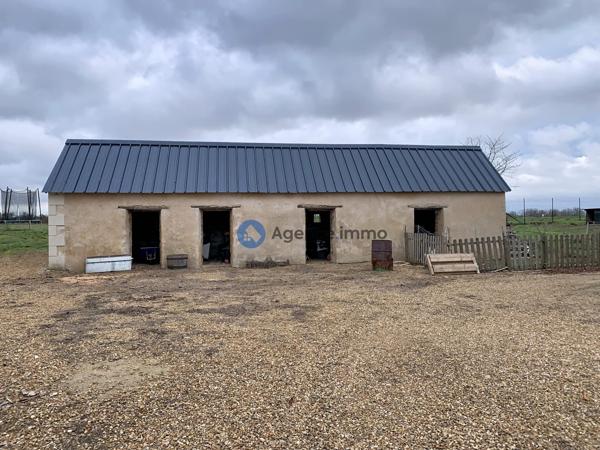 À vendre - Maison individuelle, 5 pièces située à Noyant-Villages (49490)