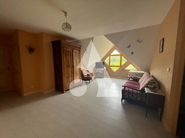 Maison 9 pièces 207 m2