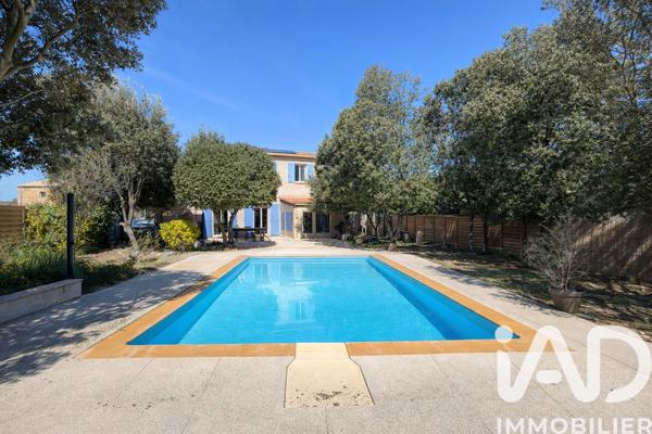 Maison à vendre 6 pièces 135 m² Peyrolles-en-Provence