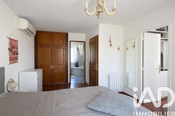 Maison à vendre 6 pièces 135 m² Peyrolles-en-Provence