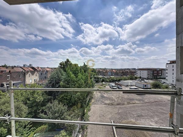 Spacieux T4 avec vue sur les toits de La Madeleine