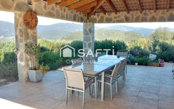 PROPRIETE AU CALME VUE MER