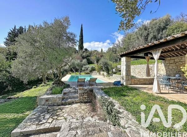 Maison à vendre 8 pièces 260 m² Montauroux