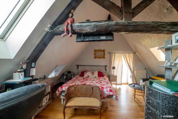 Maison bourgeoise à vendre 5 pièces SAINT GERMAIN DU PUY (18)