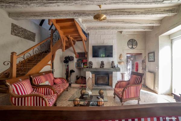 Maison bourgeoise à vendre 5 pièces SAINT GERMAIN DU PUY (18)