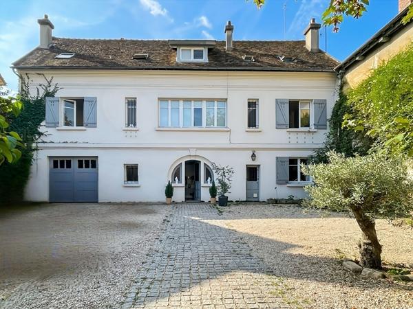 Demeure de Prestige en Hyper Centre d'Arpajon