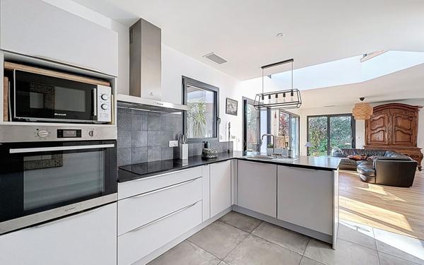 Maison à vendre    5 pièces • 118 m2 Anglet