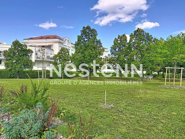 Grand Appartement T4 3 chambres aux Terrasses de Tassigny avec cave ,place de parking et garage- 69500 BRON