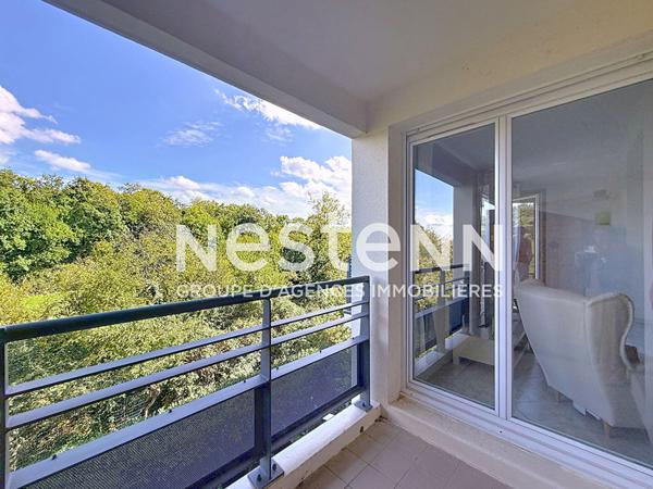 Grand Appartement T4 3 chambres aux Terrasses de Tassigny avec cave ,place de parking et garage- 69500 BRON