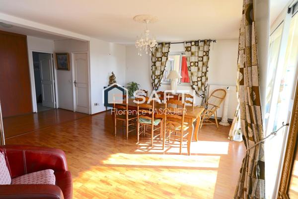 Pessac proche centre – T4 bis lumineux avec balcon, loggia, garage et cave