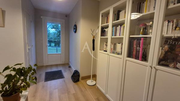 Maison Saintes - 3 Chambres et 1 bureau proche commodités