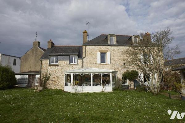 MAISON DE CHARME THEIX NOYALO Bourg