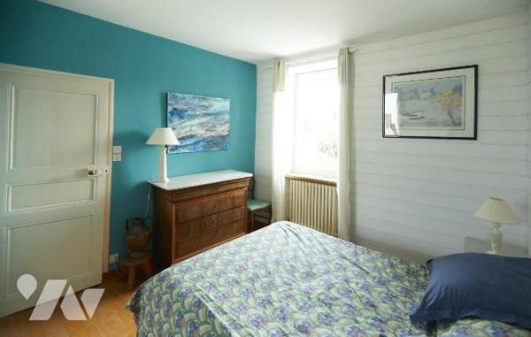 MAISON DE CHARME THEIX NOYALO Bourg