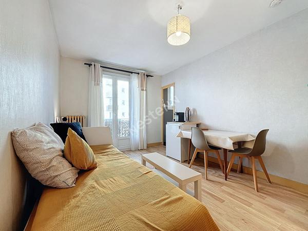 STUDIO - 20m2 - BALCON - QUARTIER BRETONNEAU - PARKING