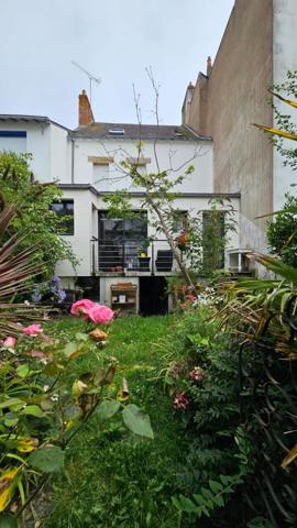 Maison familiale de charme avec cinq chambres