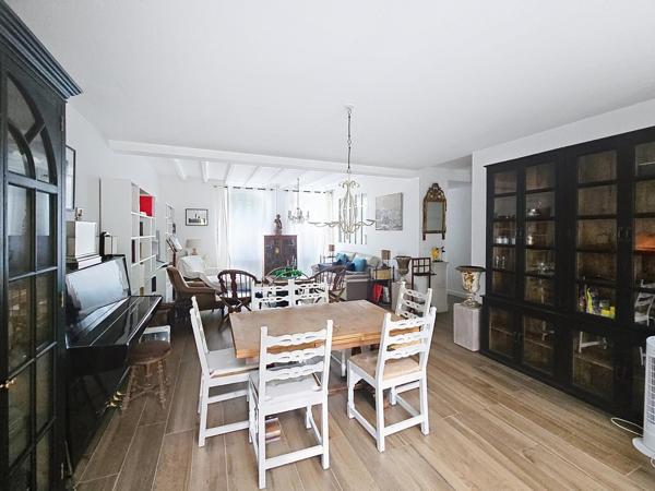 Maison familiale de charme avec cinq chambres