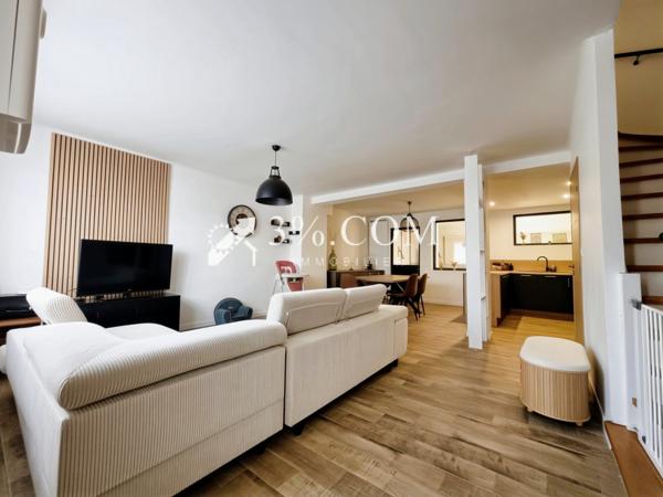 Maison
                                                                                                                                                                                                                                                                                                                        5 pièce(s)                                                                                                                                                                                                          3 chambre(s)                                                                                                                                                                                                          96.75  m²
