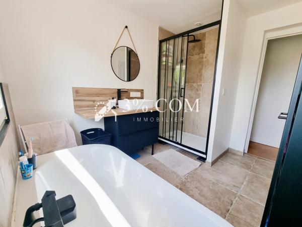 Maison
                                                                                                                                                                                                                                                                                                                        5 pièce(s)                                                                                                                                                                                                          3 chambre(s)                                                                                                                                                                                                          96.75  m²