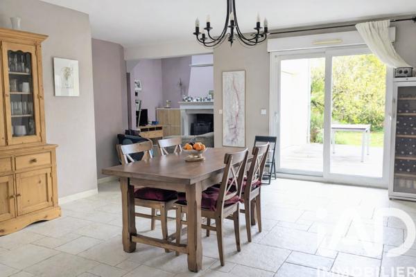 Maison à vendre 8 pièces 173 m² Saint-Ay
