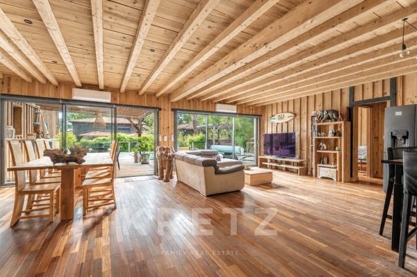 LACANAU-LAC – LES BAÏNASSES | 325m² À L’ESPRIT LACUSTRE, ACCÈS PRIVÉ AU LAC