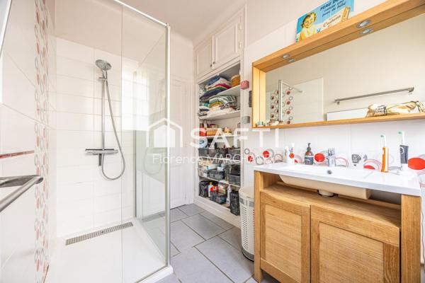 BELLE  RÉNOVATION 4 CH JARDIN GARAGE CAVE