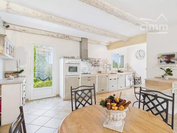 🌿 Deux maisons en pleine nature à deux pas de Les Vans – Charme, calme et potentiel d’accueil