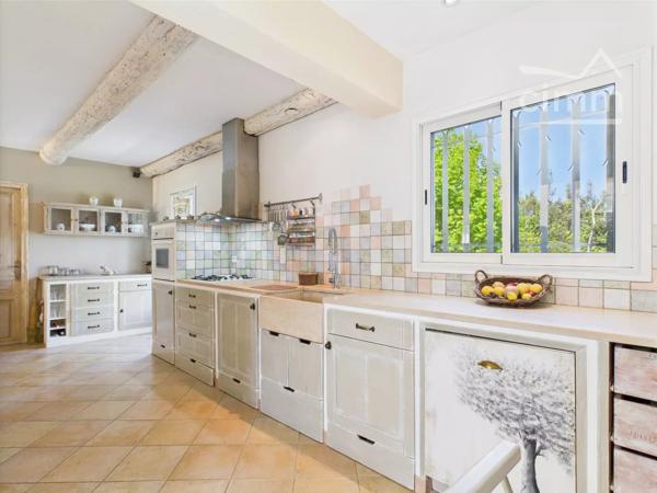 🌿 Deux maisons en pleine nature à deux pas de Les Vans – Charme, calme et potentiel d’accueil