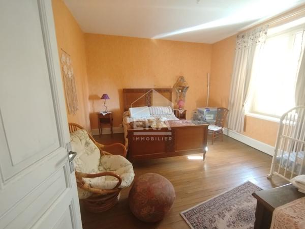 Maison Saint Loup Sur Semouse 8 pièce(s) 203 m2