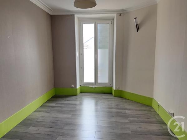 Appartement F3 à vendre  3 pièces - 66,80 m2 CHANTELOUP LES VIGNES - 78