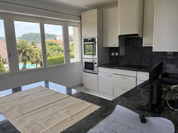 Maison à vendre |  Gelos |  10 pièces | 330 m²