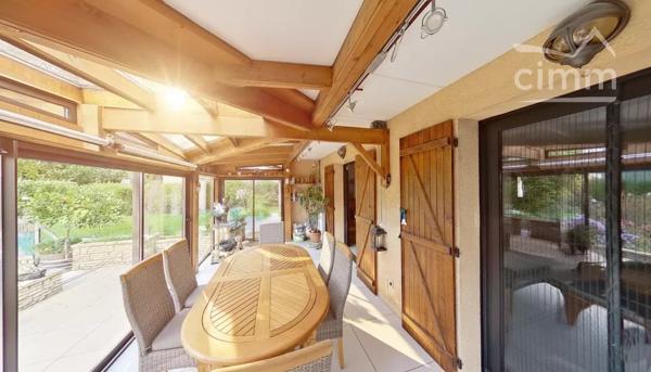 – Le Charme Absolu. Maison d’Exception et Écrin de Nature Privé  limite Décines-Charpieu.