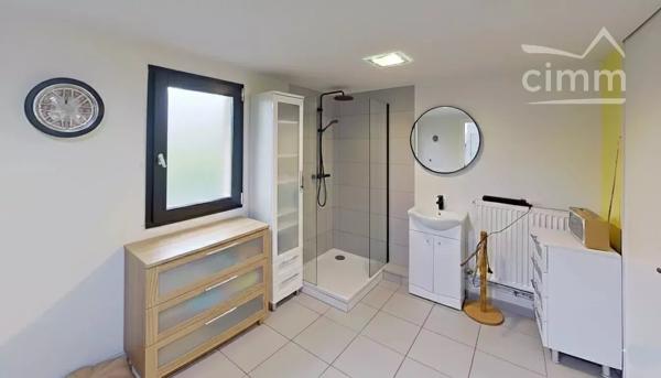 – Le Charme Absolu. Maison d’Exception et Écrin de Nature Privé  limite Décines-Charpieu.
