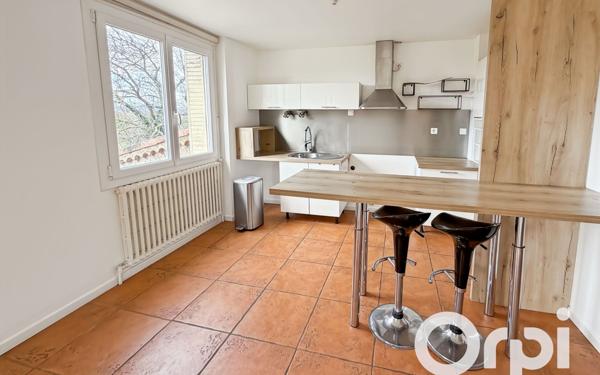 Maison à louer    6 pièces • 154,94 m2 Cliousclat