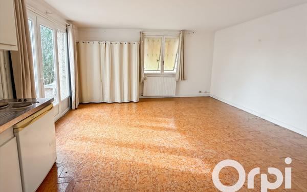 Maison à louer    6 pièces • 154,94 m2 Cliousclat