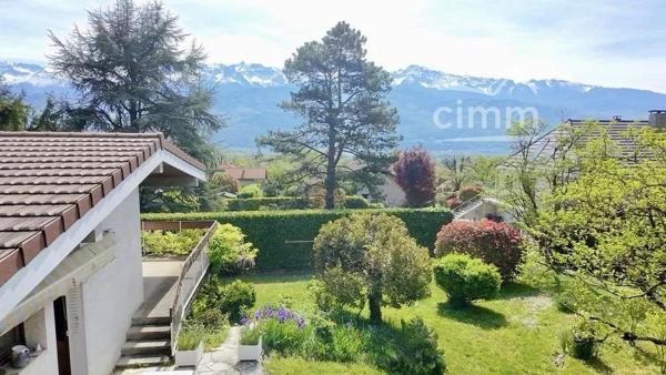 Saint-Ismier – Maison d'architecte 5 chambres sur 1 431 m² de terrain